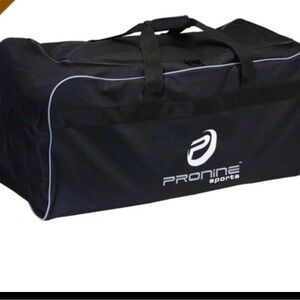 Pronine catcher’s Black Duffle Bag-Holds 2bats, ample storage-NEW